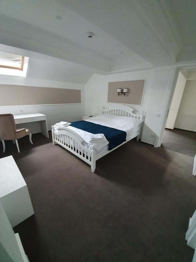 Vila Berlin Hotel Poiana Brasov Ngoại thất bức ảnh